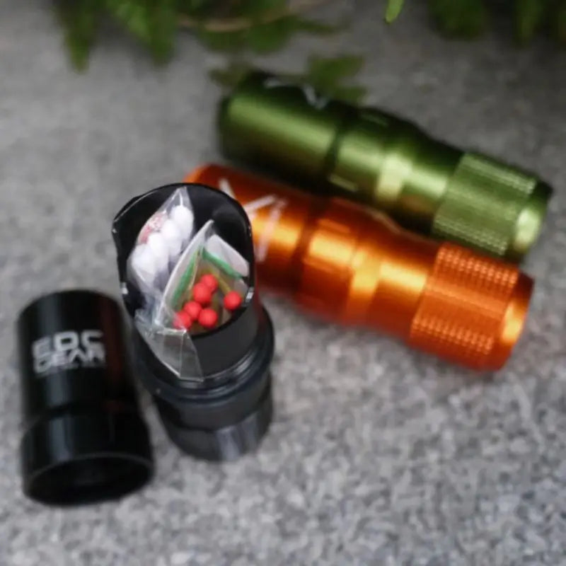 Boîte Étanche EDC Capsule pour Survie - Rangement Sûr et Durable