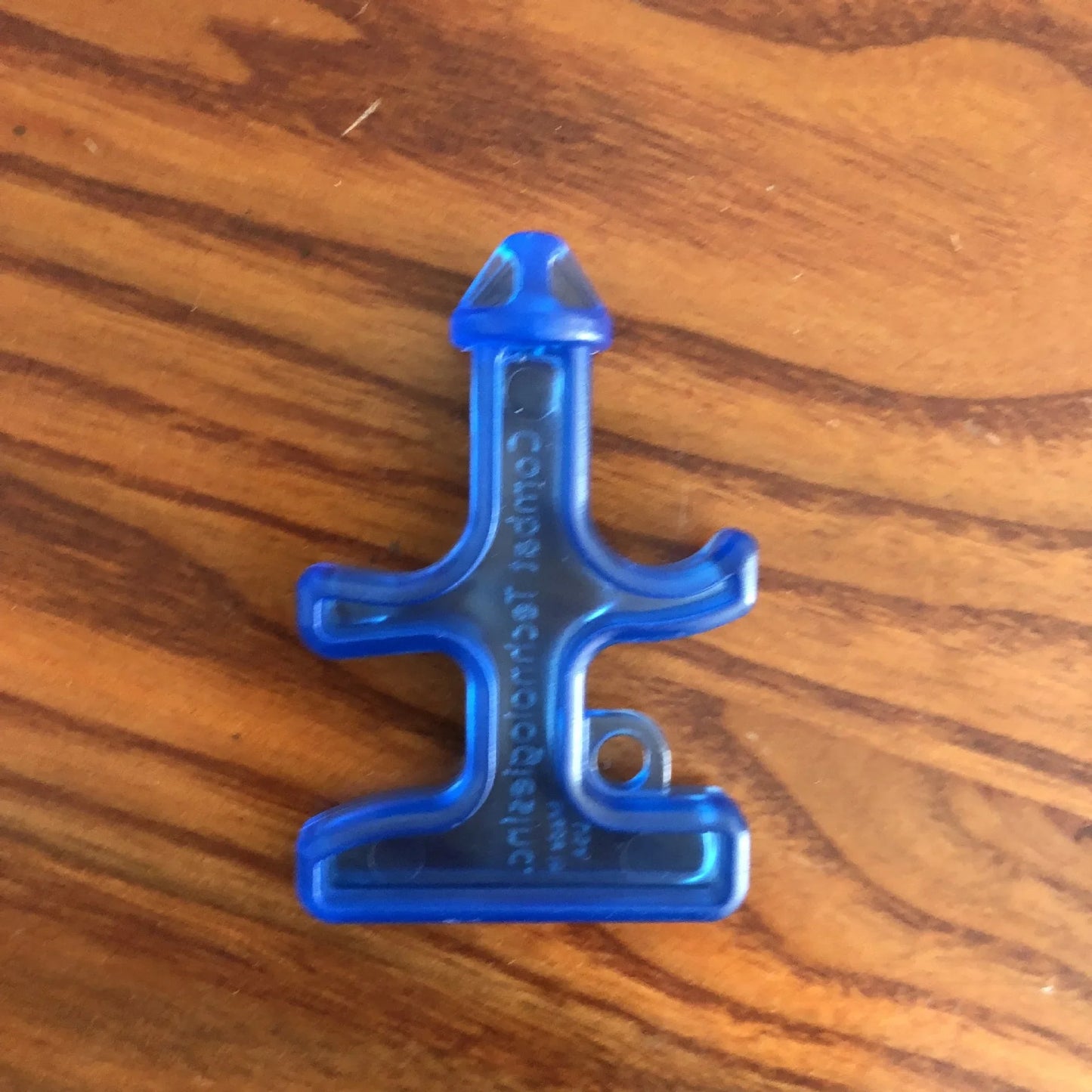 Porte-Clés Self-Defense Antichoc – Brise-Glace & Protection Urgente | Compact & Ultra-Résistant